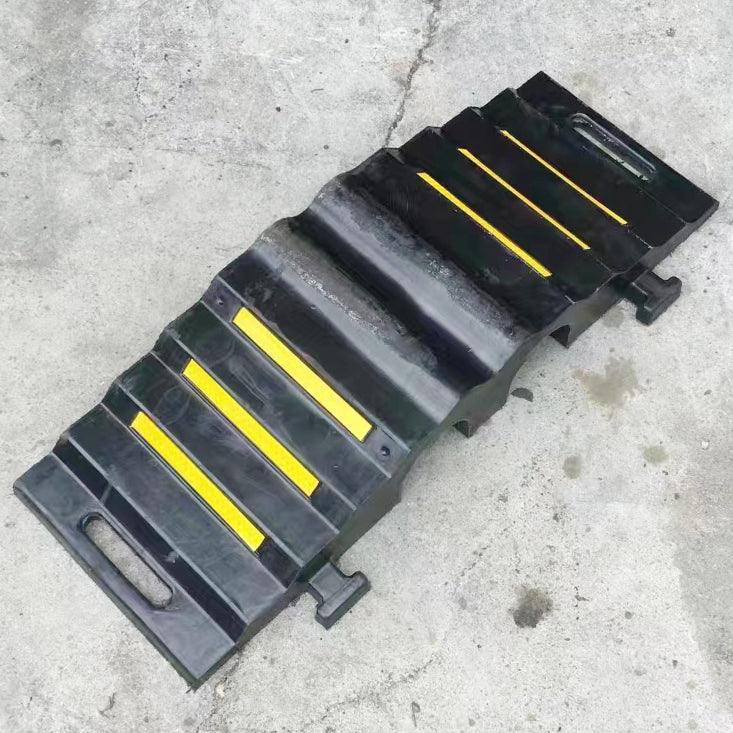 Bridge Protection Ramps 30 Tons Rubber Fire Hose Bridge Protector Ramp Channel Size 90x90mm ...